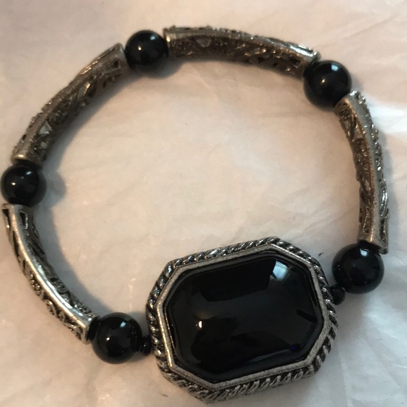 Black & Silver tone stretch bracelet - Picture 1 of 7